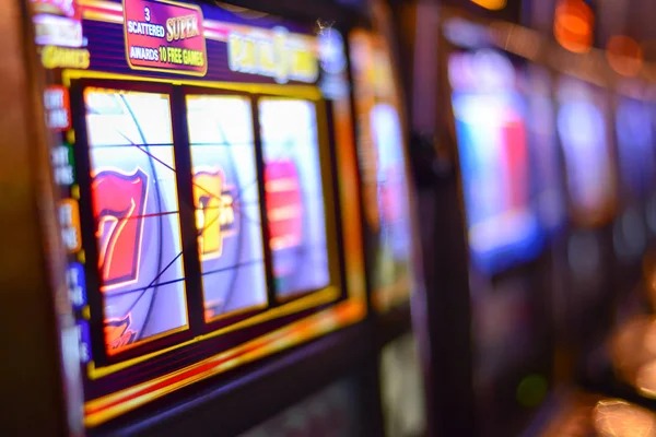 artisqq mobile app interface showing football markets and live dealer options